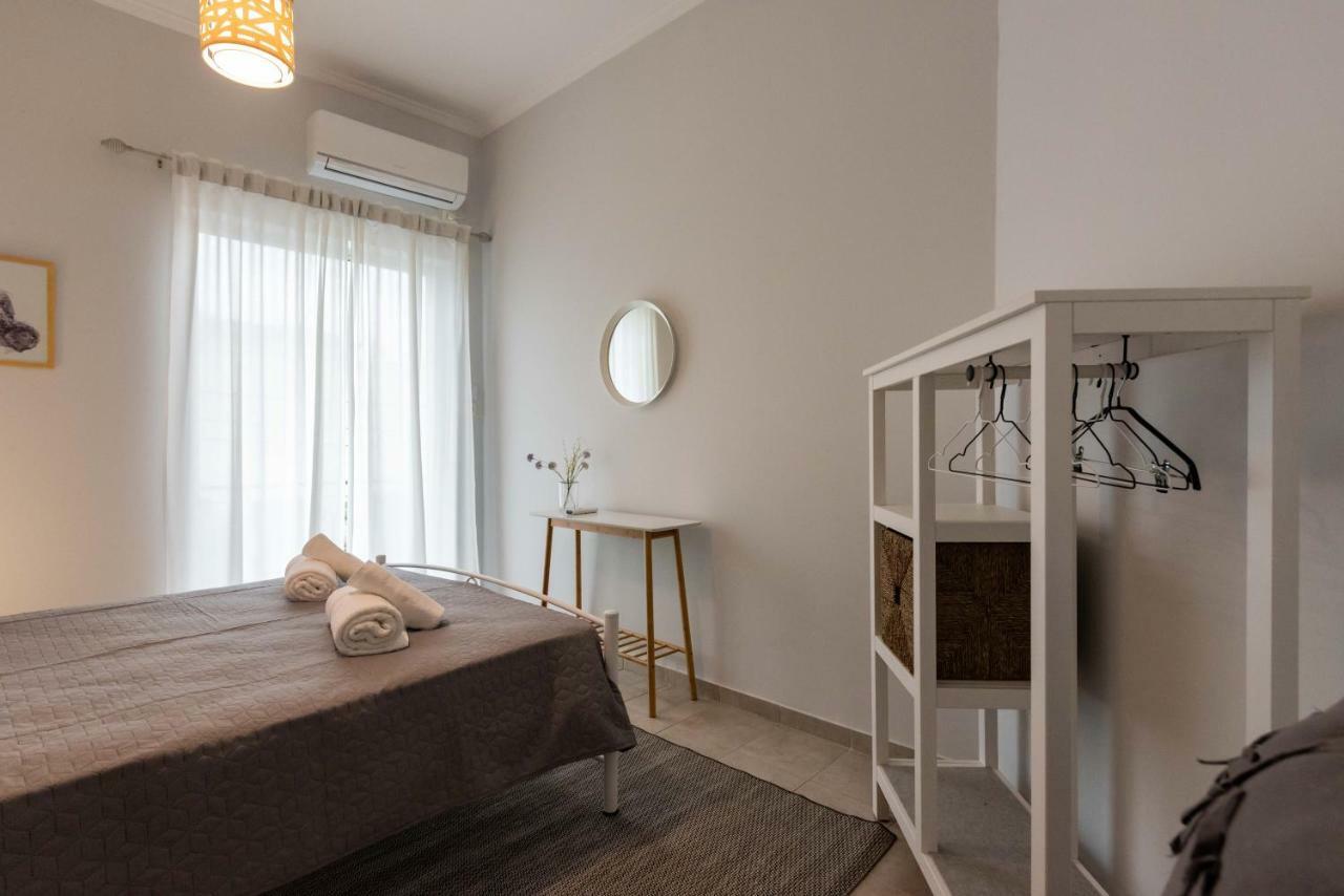 Avra Apartment Каламата Экстерьер фото