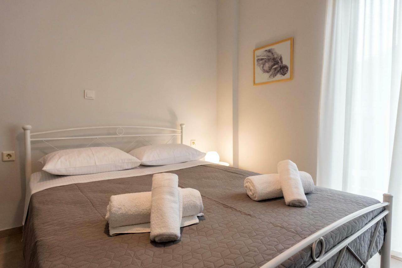 Avra Apartment Каламата Экстерьер фото